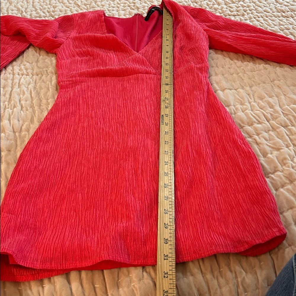 House of Harlow 1960 x REVOLVE Vero Mini Dress in Fuchsia. Size extra small. - Picture 6 of 10